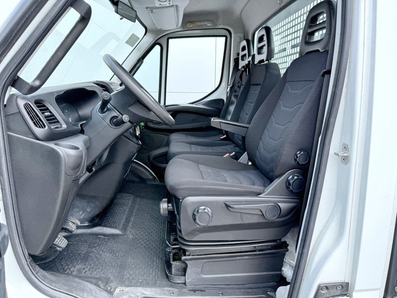 Iveco Daily 35S14 2.3 Open Laadbak Pritische Airco Cruise Control Lucht Geveerde Stoel - Dostavno vozilo sa otvorenom sandukom: slika 5 Iveco Daily 35S14 2.3 Open Laadbak Pritische Airco Cruise Control Lucht Geveerde Stoel - Dostavno vozilo sa otvorenom sandukom: slika 5