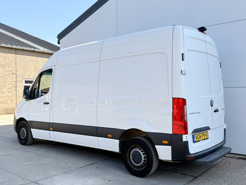 Mercedes-Benz Sprinter 314 2.2 CDI Automaat L2H2 Climate Control Cruise Control Standkachel Navigatie Camera - Furgon: slika 2 Mercedes-Benz Sprinter 314 2.2 CDI Automaat L2H2 Climate Control Cruise Control Standkachel Navigatie Camera - Furgon: slika 2