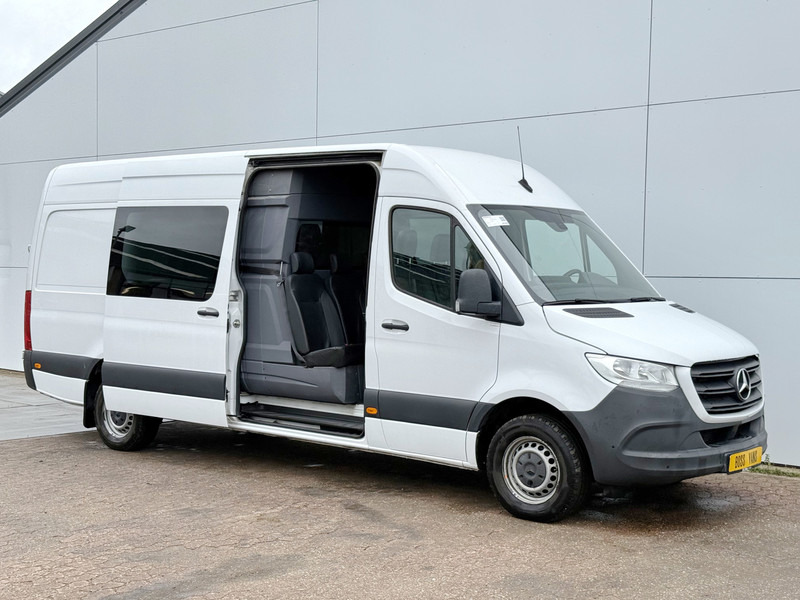 Mercedes-Benz Sprinter 319 1.9 CDI Automaat L3H2 Dubbele Cabine Mercedes ME MBUX Climate Control Camera Navigatie Trekhaak DOKA DC - Furgon, Dostavno vozilo sa duplom kabinom: slika 5 Mercedes-Benz Sprinter 319 1.9 CDI Automaat L3H2 Dubbele Cabine Mercedes ME MBUX Climate Control Camera Navigatie Trekhaak DOKA DC - Furgon, Dostavno vozilo sa duplom kabinom: slika 5