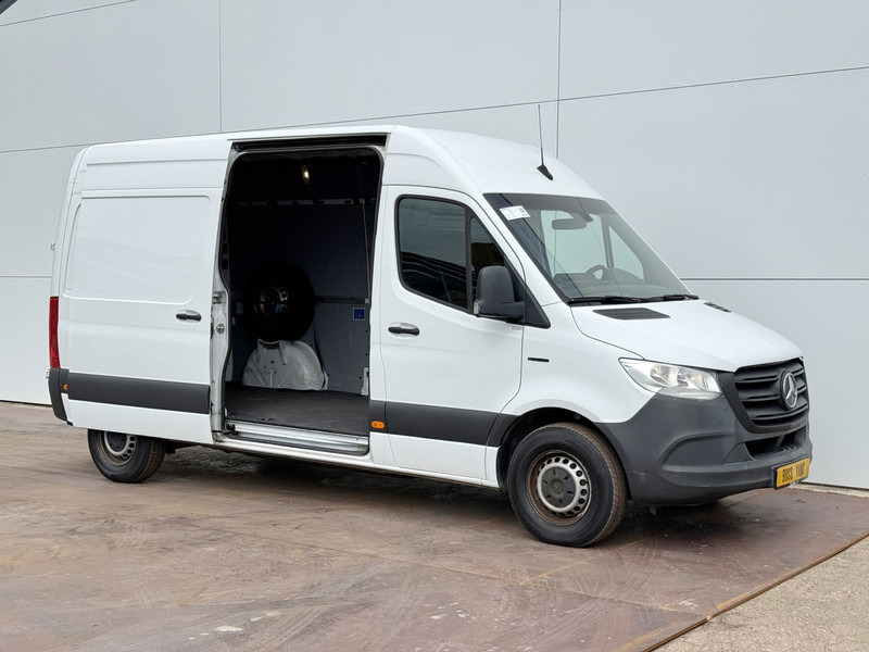 Mercedes-Benz eSprinter 312 - Binnenkort verwacht! L2H2 100% Elektrisch 55kWh 168km WLTP 80kw Snelladen Climate Control Camera Stoelverwarming - Furgon, Električno dostavno vozilo: slika 5 Mercedes-Benz eSprinter 312 - Binnenkort verwacht! L2H2 100% Elektrisch 55kWh 168km WLTP 80kw Snelladen Climate Control Camera Stoelverwarming - Furgon, Električno dostavno vozilo: slika 5