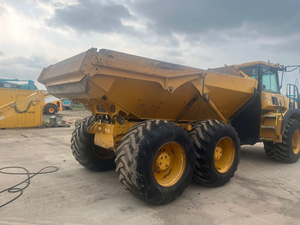 Bell B20E - Zglobni kiper: slika 3 Bell B20E - Zglobni kiper: slika 3