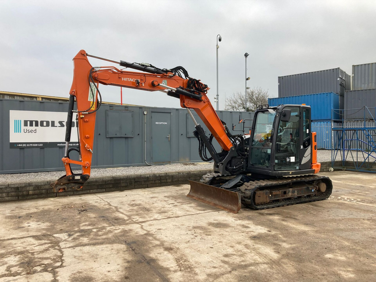 Hitachi ZX85USBR-6 2PB - Mini bager: slika 1 Hitachi ZX85USBR-6 2PB - Mini bager: slika 1