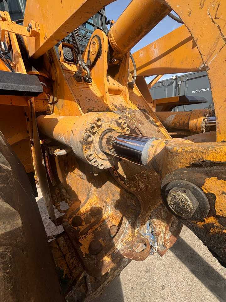 Utovarivač točkaš Hyundai HL960HDXT: slika 17