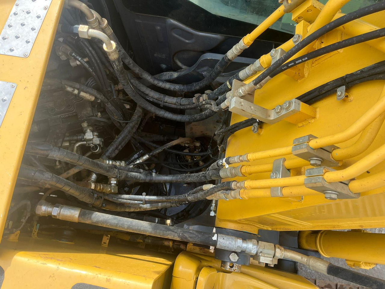 Bager guseničar Kobelco SK130LC-11: slika 15