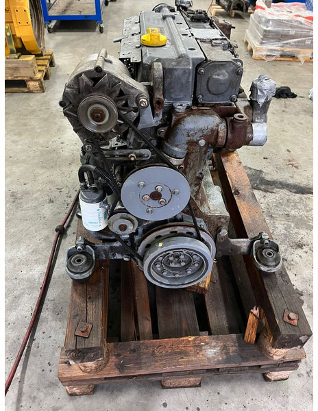 Deutz bf4m1013ec for Sennebogen 821 - Motor: slika 3 Deutz bf4m1013ec for Sennebogen 821 - Motor: slika 3