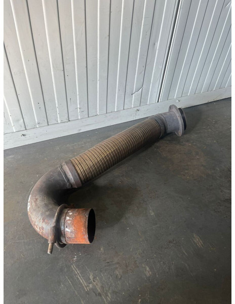 Liebherr A904 Li/A904C Li/R904/R904C - Auspuh: slika 2 Liebherr A904 Li/A904C Li/R904/R904C - Auspuh: slika 2