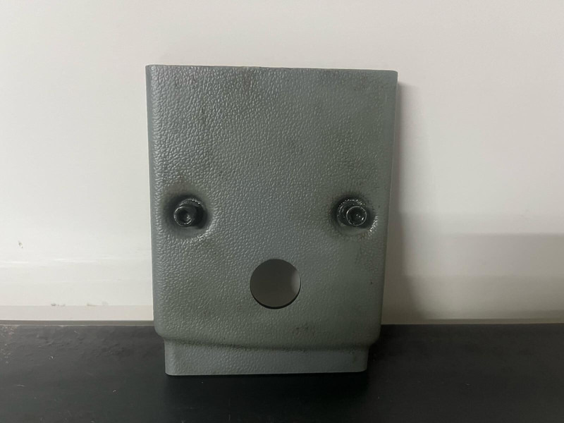 Liebherr Diverse en Cabine Kappen plastic cover - Branik: slika 4 Liebherr Diverse en Cabine Kappen plastic cover - Branik: slika 4