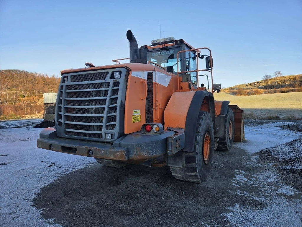 Doosan DL 450-5 - Utovarivač točkaš: slika 4 Doosan DL 450-5 - Utovarivač točkaš: slika 4