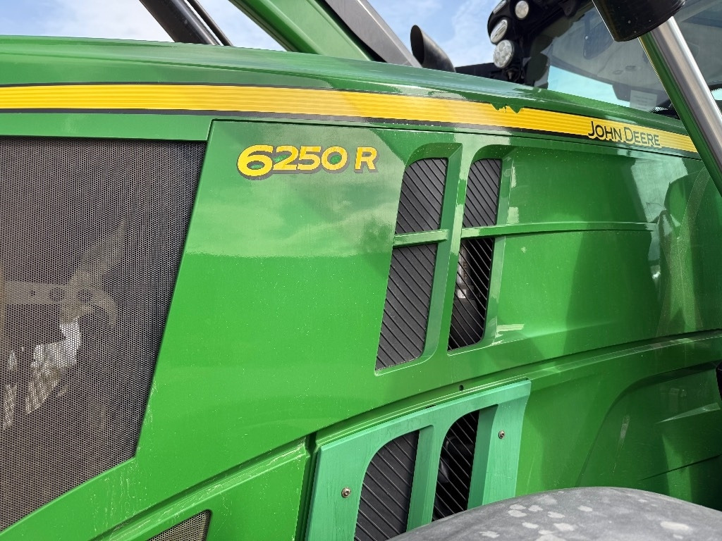 John Deere 6250 R ULTIMATE - Traktor: slika 4 John Deere 6250 R ULTIMATE - Traktor: slika 4