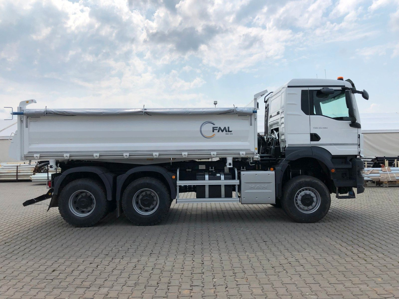MAN TGS 33.480 6X6 FML Dreiseitenkipper - Istovarivač: slika 3 MAN TGS 33.480 6X6 FML Dreiseitenkipper - Istovarivač: slika 3