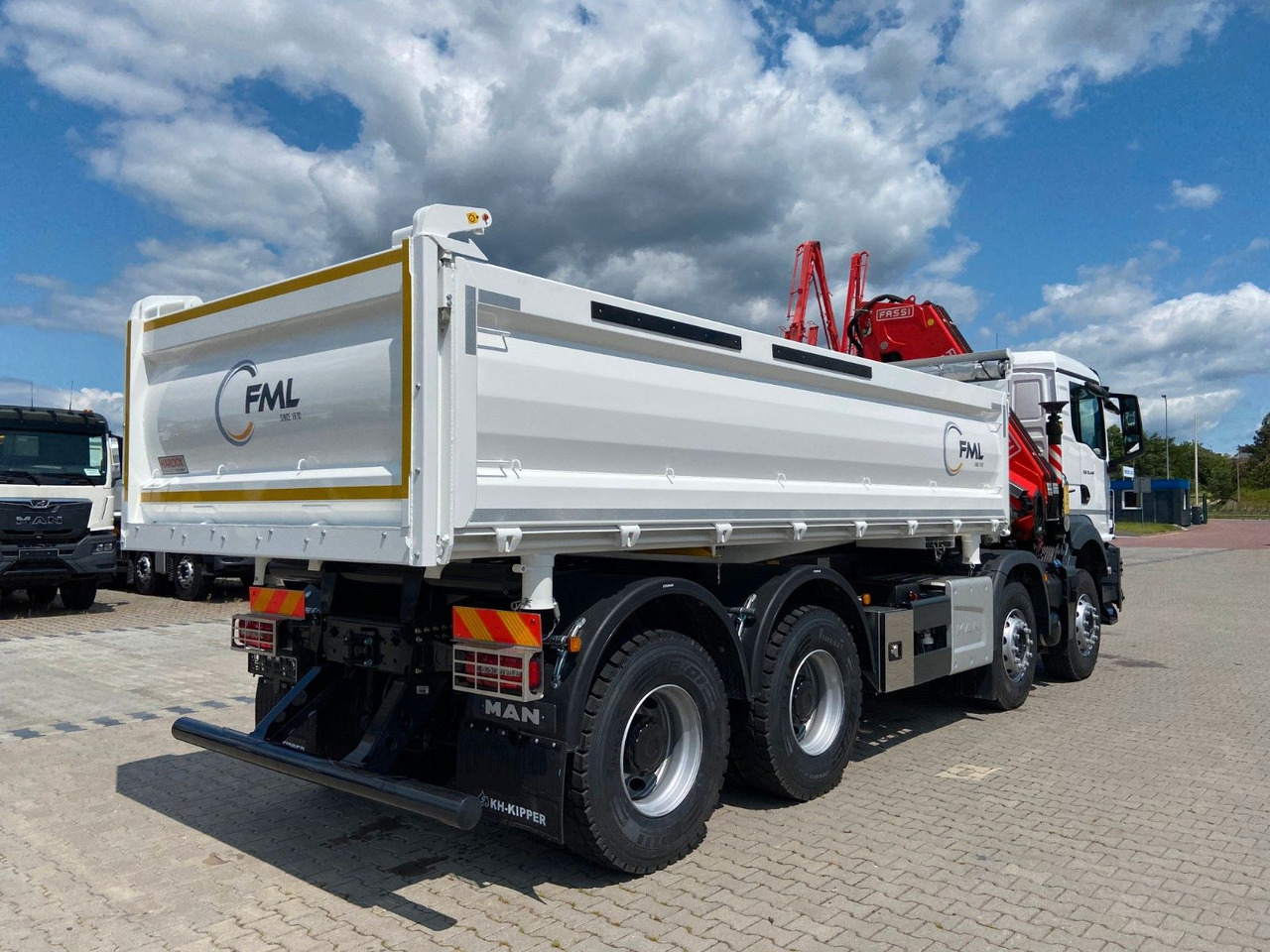 MAN TGS 35.440 DREISEITENKIPPER MIT FASSI F275.026 - Istovarivač, Kamion sa dizalicom: slika 5 MAN TGS 35.440 DREISEITENKIPPER MIT FASSI F275.026 - Istovarivač, Kamion sa dizalicom: slika 5