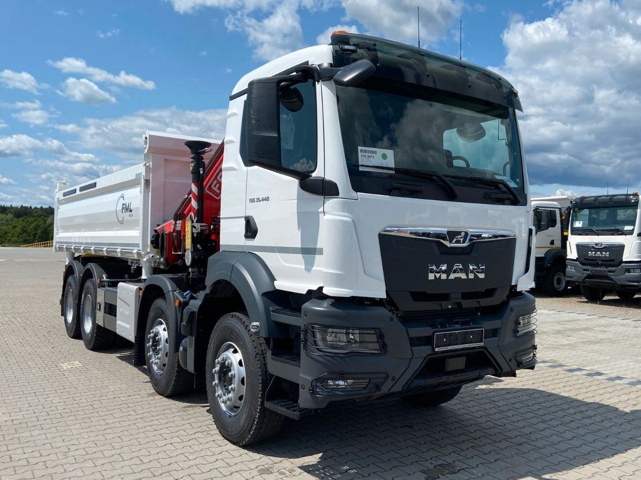 MAN TGS 35.440 DREISEITENKIPPER MIT FASSI F275.026 - Istovarivač, Kamion sa dizalicom: slika 2 MAN TGS 35.440 DREISEITENKIPPER MIT FASSI F275.026 - Istovarivač, Kamion sa dizalicom: slika 2