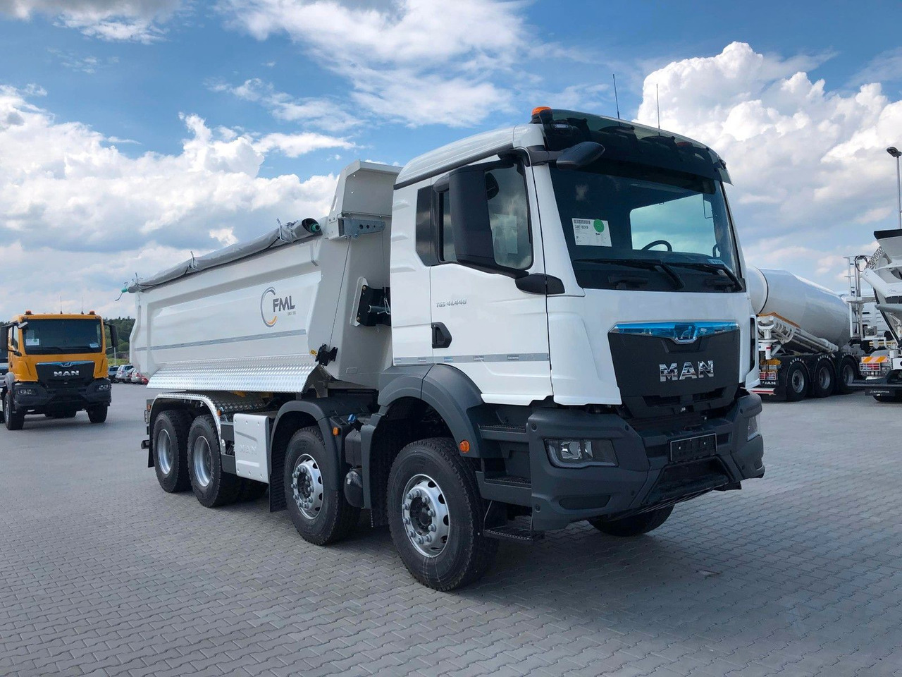 MAN TGS 41.520 GSR 8x4/8x6/8x8 FML KIPPER - Istovarivač: slika 1 MAN TGS 41.520 GSR 8x4/8x6/8x8 FML KIPPER - Istovarivač: slika 1
