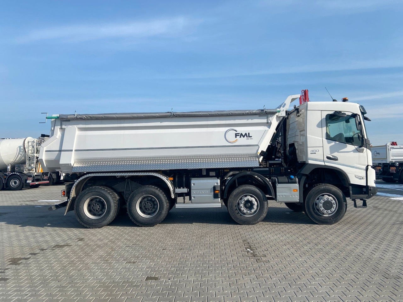 Volvo FMX 460 GSR 8x6 FML KIPPER Volvo FMX 460 GSR 8x6 FML KIPPER - Istovarivač: slika 3 Volvo FMX 460 GSR 8x6 FML KIPPER Volvo FMX 460 GSR 8x6 FML KIPPER - Istovarivač: slika 3