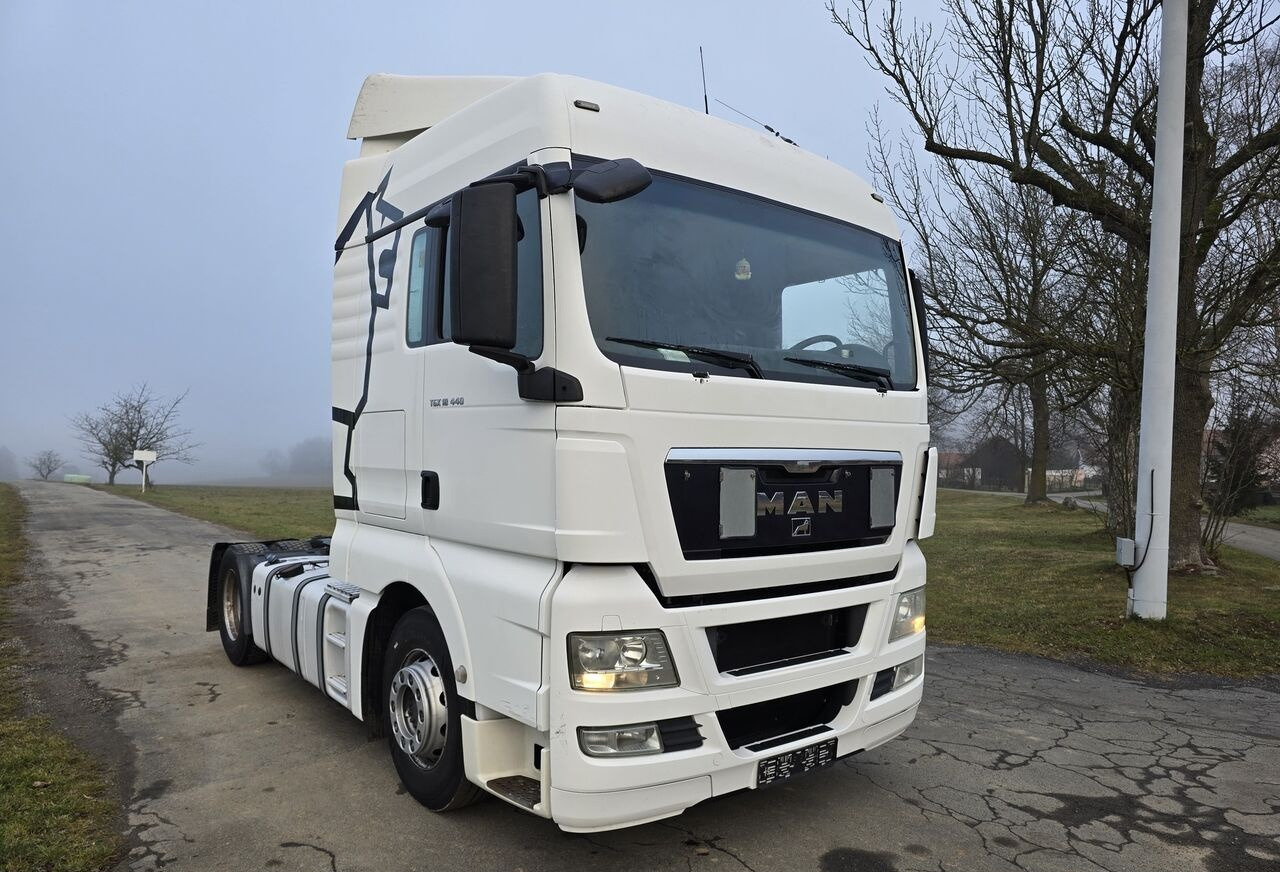 MAN TGX 18.440 standart - Tegljač: slika 2 MAN TGX 18.440 standart - Tegljač: slika 2