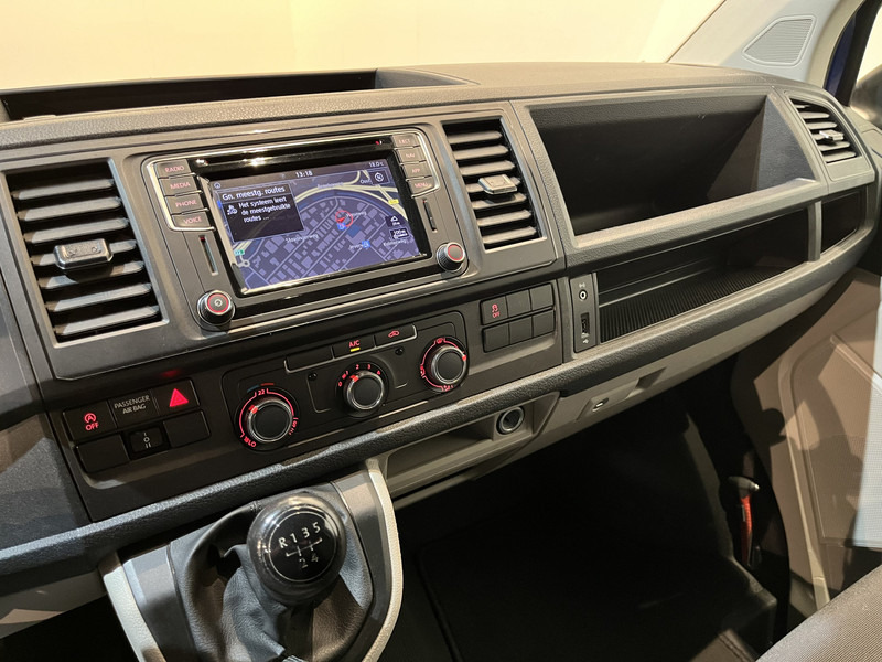 Dostavno vozilo Volkswagen Transporter 2.0 TDI L2H1 / Van Den Born Glasresteel / Euro 6 / Airco / Glastransporter / Cruise Control / Trekhaak / Imperiaal / CarPlay /  Navigatie / PDC / 83.500 KM !!: slika 7