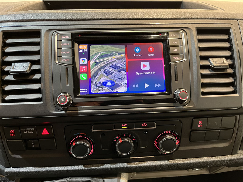 Dostavno vozilo Volkswagen Transporter 2.0 TDI L2H1 / Van Den Born Glasresteel / Euro 6 / Airco / Glastransporter / Cruise Control / Trekhaak / Imperiaal / CarPlay /  Navigatie / PDC / 83.500 KM !!: slika 9