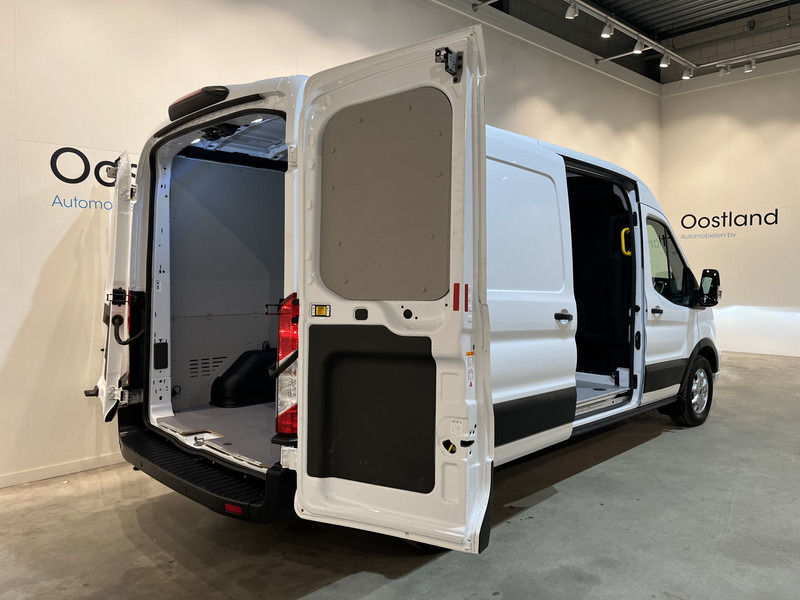 Ford Transit 350 2.0 TDCI L3H2 Limited 130 PK Automaat / Euro 6 / Airco / Cruise Control / CarPlay / PDC / Navigatie / 3-Zits / BPM VRIJ !! - Furgon: slika 2 Ford Transit 350 2.0 TDCI L3H2 Limited 130 PK Automaat / Euro 6 / Airco / Cruise Control / CarPlay / PDC / Navigatie / 3-Zits / BPM VRIJ !! - Furgon: slika 2