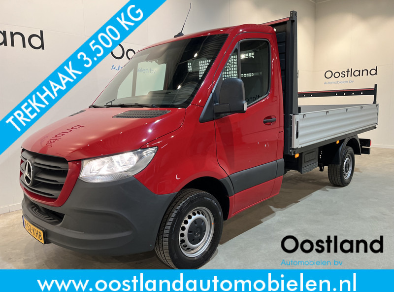 Mercedes-Benz Sprinter 317 CDI L2 RWD Automaat Open Laadbak / Euro 6 / Trekhaak 3500 KG / Airco / Cruise Control / CarPlay / Navigatie / 64.150 KM !! / BPM VRIJ !! - Dostavno vozilo sa otvorenom sandukom: slika 1 Mercedes-Benz Sprinter 317 CDI L2 RWD Automaat Open Laadbak / Euro 6 / Trekhaak 3500 KG / Airco / Cruise Control / CarPlay / Navigatie / 64.150 KM !! / BPM VRIJ !! - Dostavno vozilo sa otvorenom sandukom: slika 1
