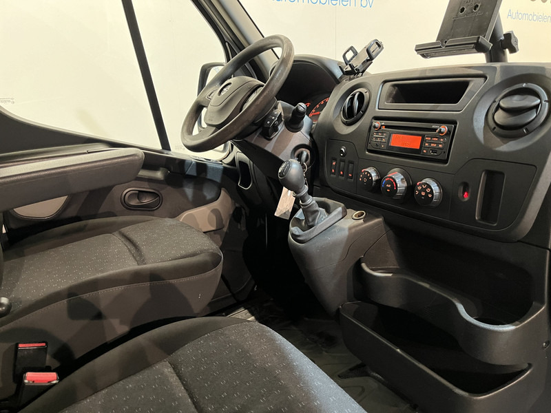 Opel Movano 2.3 CDTI BiTurbo L2H2 146 PK Servicebus / Inrichting / Euro 6 / Ladderlift / Airco / Cruise Control / Trekhaak / PDC / 3-Zits - Furgon: slika 3 Opel Movano 2.3 CDTI BiTurbo L2H2 146 PK Servicebus / Inrichting / Euro 6 / Ladderlift / Airco / Cruise Control / Trekhaak / PDC / 3-Zits - Furgon: slika 3