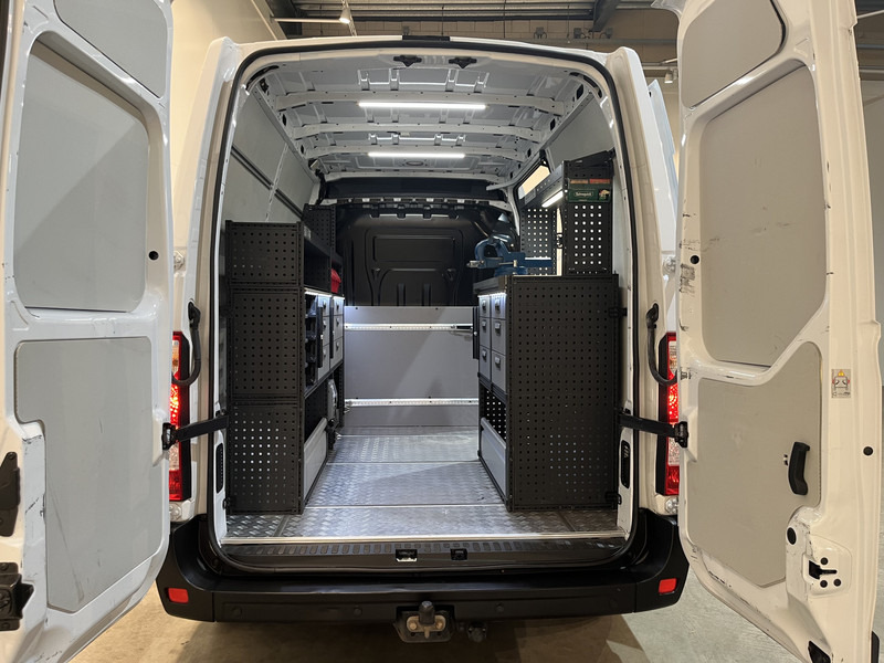 Renault Master 2.3 dCi L1H2 130 PK Servicebus / Modul-System Inrichting / Euro 6 / Airco / Cruise Control / Camera / Navigatie / Trekhaak / 73.900 KM !! - Furgon: slika 4 Renault Master 2.3 dCi L1H2 130 PK Servicebus / Modul-System Inrichting / Euro 6 / Airco / Cruise Control / Camera / Navigatie / Trekhaak / 73.900 KM !! - Furgon: slika 4