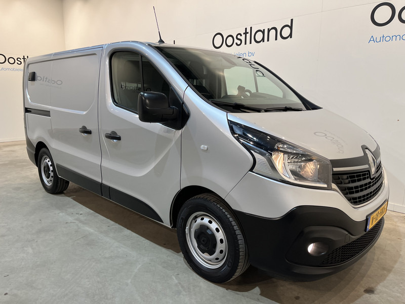 Mali kombi Renault Trafic 2.0 dCi L1H1 170 PK Automaat Servicebus / Sortimo Inrichting / Euro 6 / Airco / Cruise Control / Camera / Trekhaak / 3-Zits  / BPM VRIJ !!: slika 16
