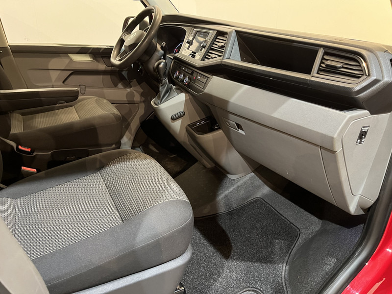 Mali kombi Volkswagen Transporter 2.0 TDI L1H1 150 PK Automaat / Airco / Cruise Control / CarPlay / PDC / Trekhaak / Klep: slika 16