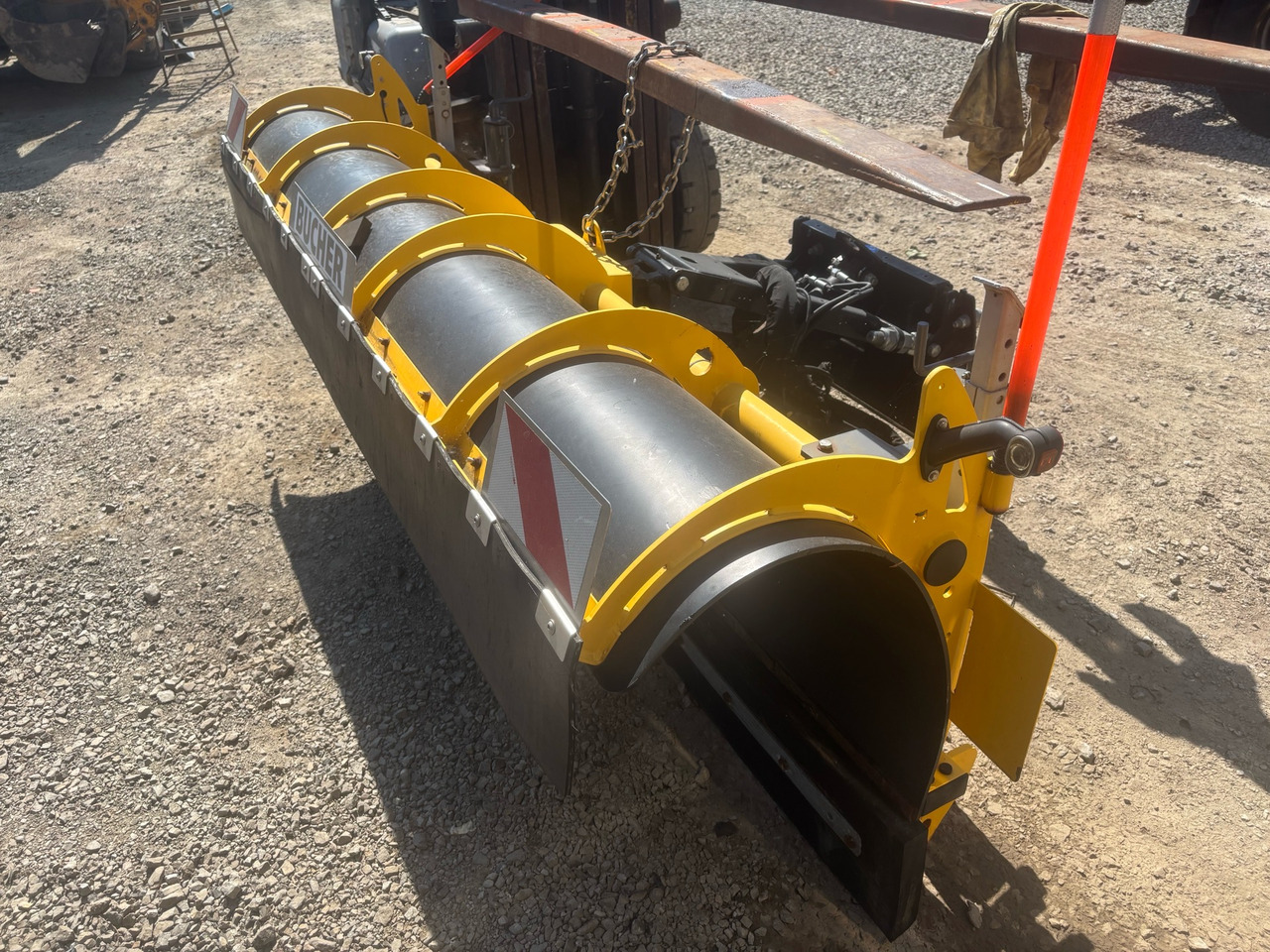 MERCEDES AROCS 1824 4x4BB GRITTER/SPREADER/PLOUGH MERCEDES AROCS 1824 4x4BB GRITTER/SPREADER/PLOUGH: slika 12 MERCEDES AROCS 1824 4x4BB GRITTER/SPREADER/PLOUGH MERCEDES AROCS 1824 4x4BB GRITTER/SPREADER/PLOUGH: slika 12