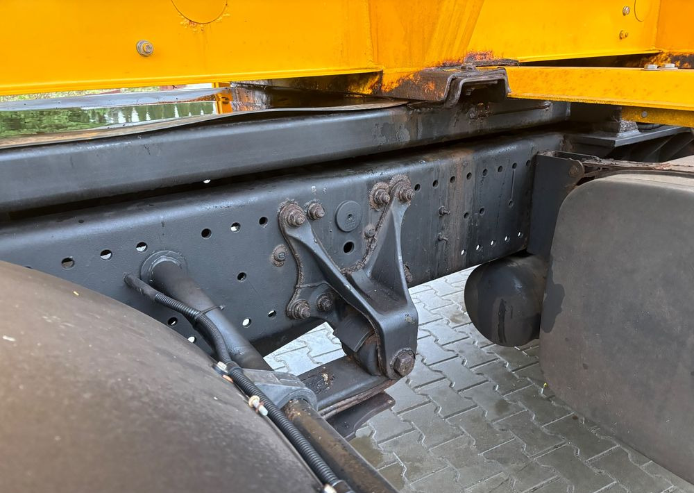 Mercedes-Benz Axor 4x2 piaskarka solarka econ schmidt 1824 e5 Mercedes-Benz Axor 4x2 piaskarka solarka econ schmidt 1824 e5: slika 19