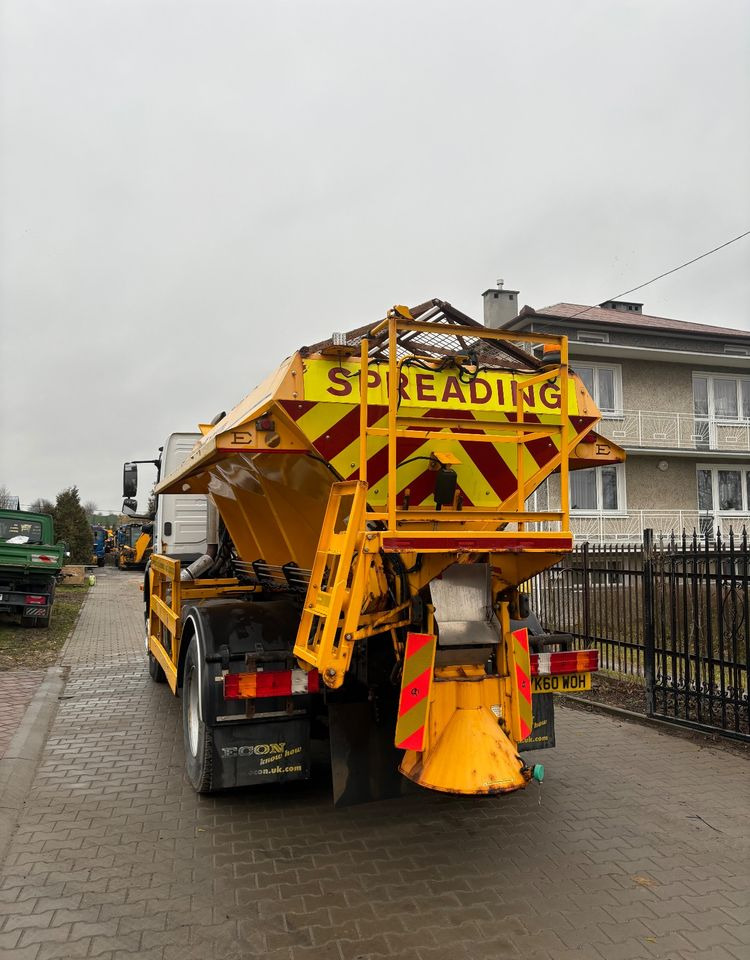 Mercedes-Benz Axor 4x2 piaskarka solarka econ schmidt 1824 e5 Mercedes-Benz Axor 4x2 piaskarka solarka econ schmidt 1824 e5: slika 15
