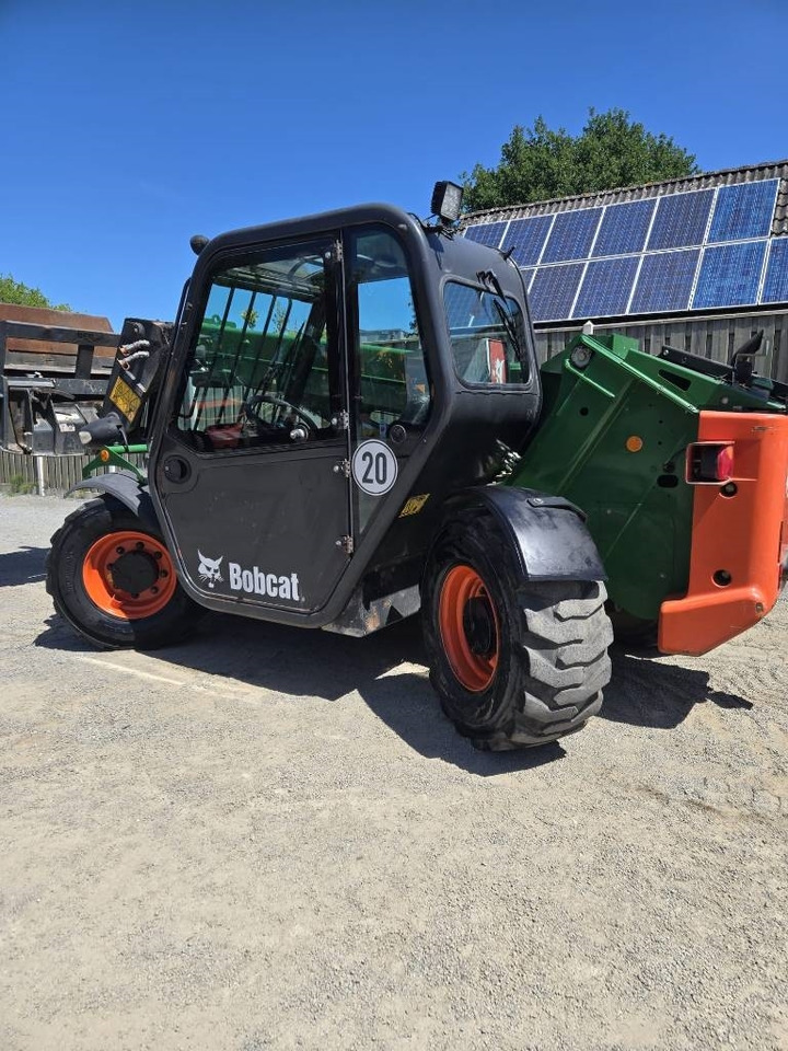 Teleskopski upravljač Bobcat T 2250: slika 10