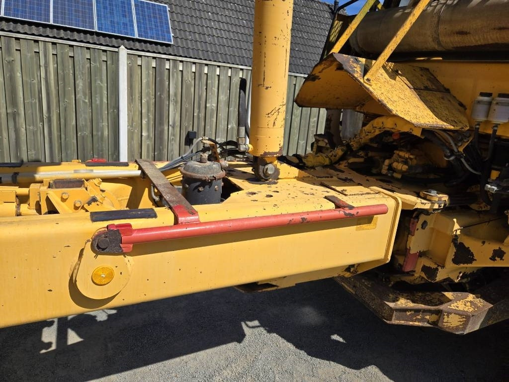 Zglobni kiper Volvo BM A 25: slika 10 Zglobni kiper Volvo BM A 25: slika 10