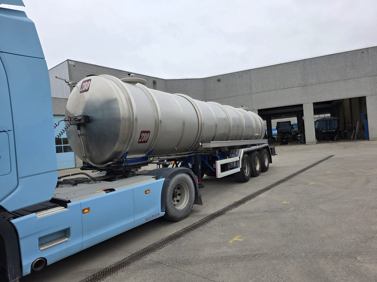 MAGYAR - Poluprikolica cisterna: slika 1 MAGYAR - Poluprikolica cisterna: slika 1