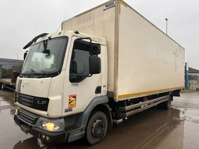 DAF LF 180 - Kamion sa zatvorenim sandukom: slika 1 DAF LF 180 - Kamion sa zatvorenim sandukom: slika 1