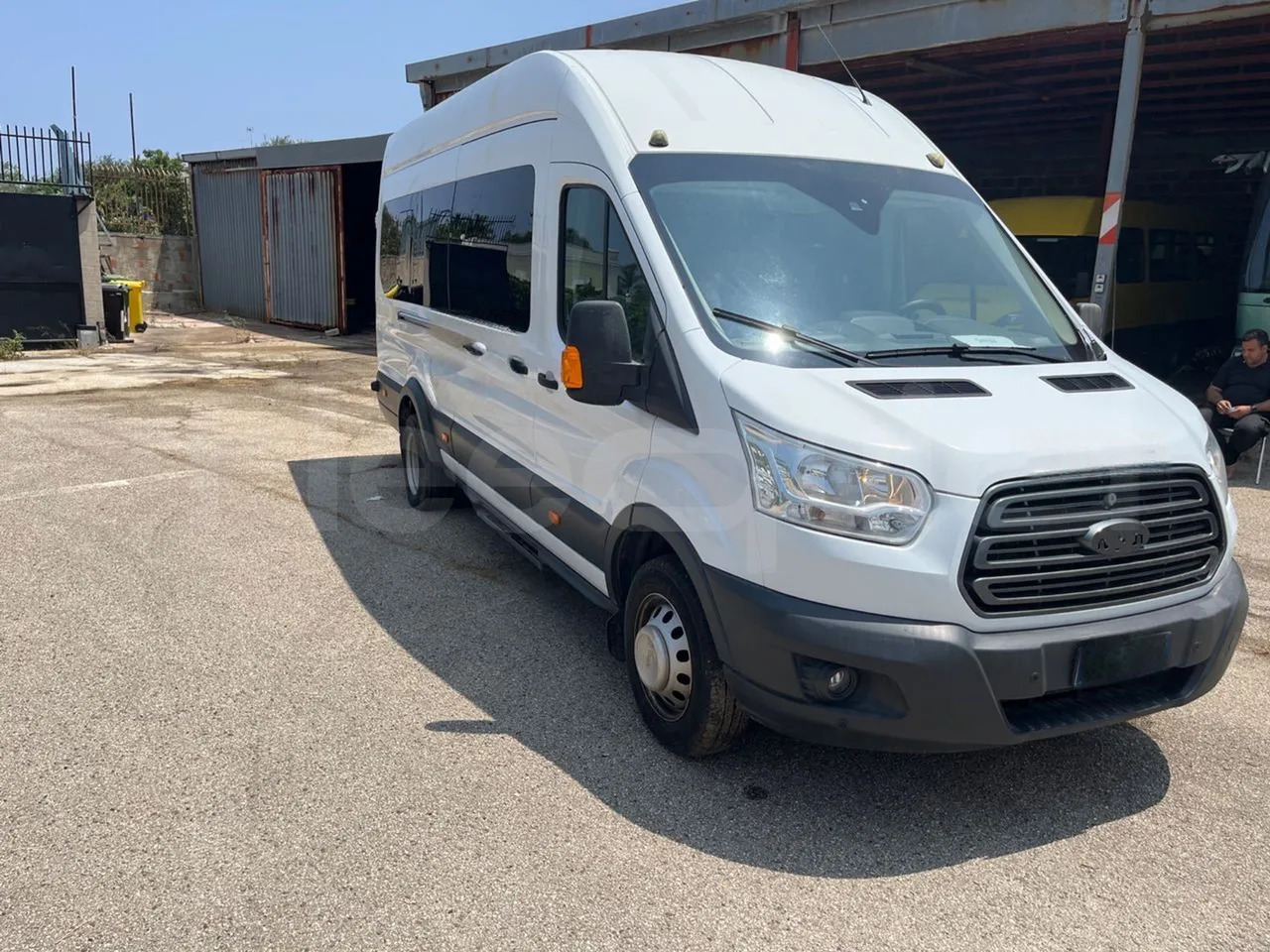 Ford Transit - Minibus, Putnički kombi: slika 1 Ford Transit - Minibus, Putnički kombi: slika 1