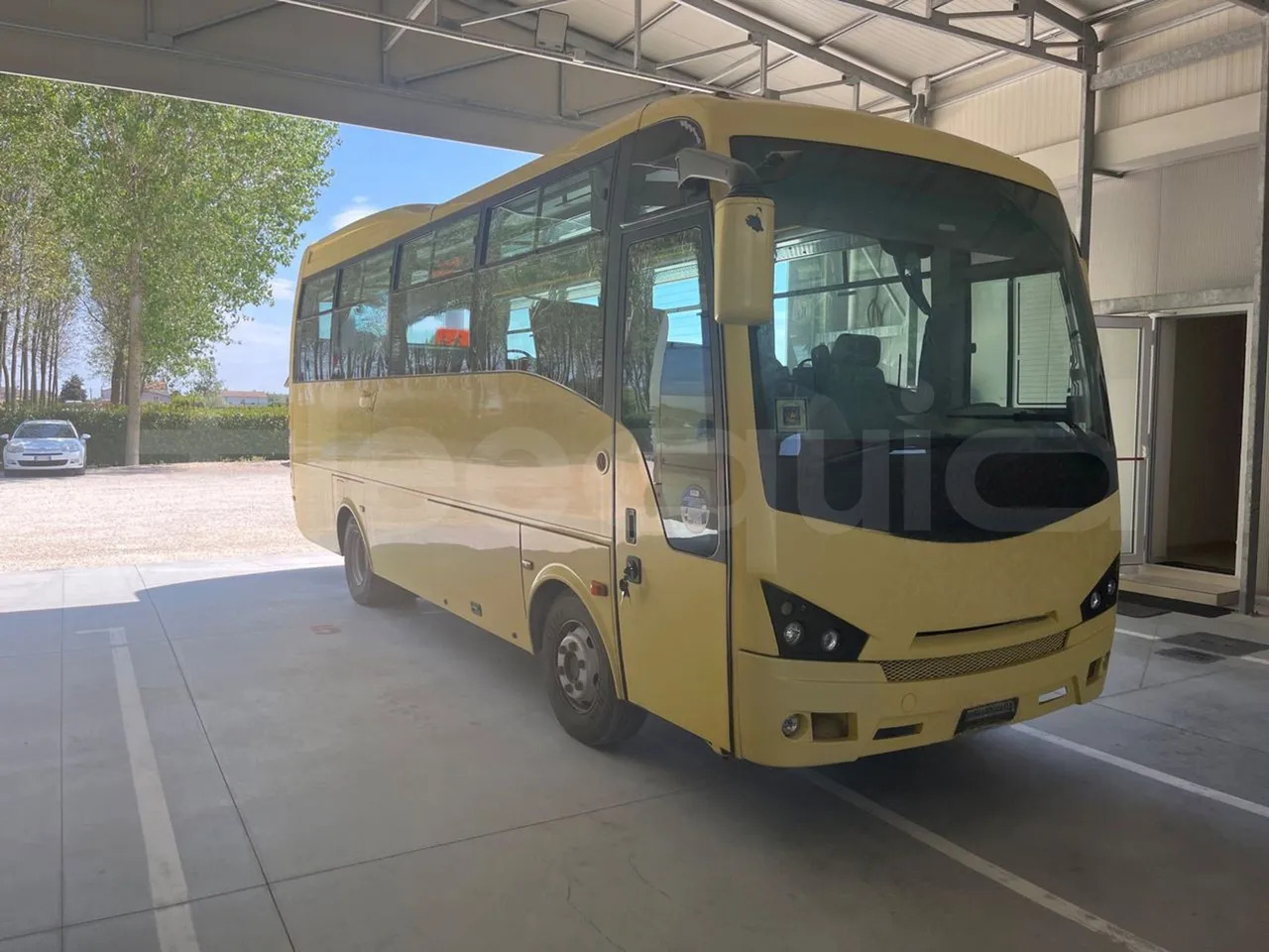 ISUZU Turquoise/Sb - Školski autobus: slika 1 ISUZU Turquoise/Sb - Školski autobus: slika 1
