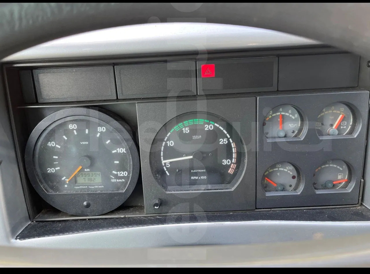 Irisbus Domino Orlandi 2001 - Turistički autobus: slika 3 Irisbus Domino Orlandi 2001 - Turistički autobus: slika 3