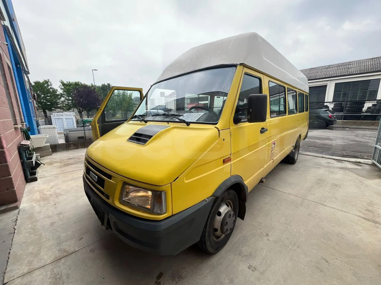 Iveco A45E10 - Školski autobus: slika 3 Iveco A45E10 - Školski autobus: slika 3