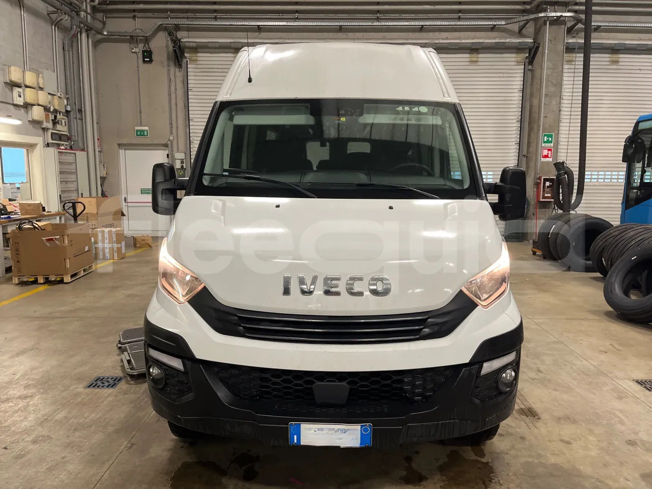 Iveco Daily - Minibus, Putnički kombi: slika 2 Iveco Daily - Minibus, Putnički kombi: slika 2