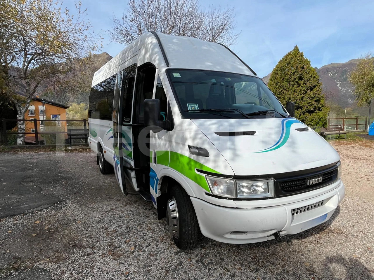 Iveco Daily - Minibus, Putnički kombi: slika 1 Iveco Daily - Minibus, Putnički kombi: slika 1