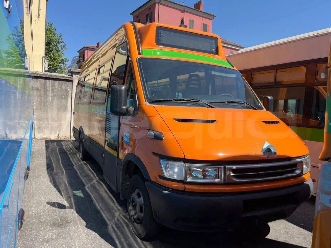 Iveco Daily - Minibus, Putnički kombi: slika 1 Iveco Daily - Minibus, Putnički kombi: slika 1