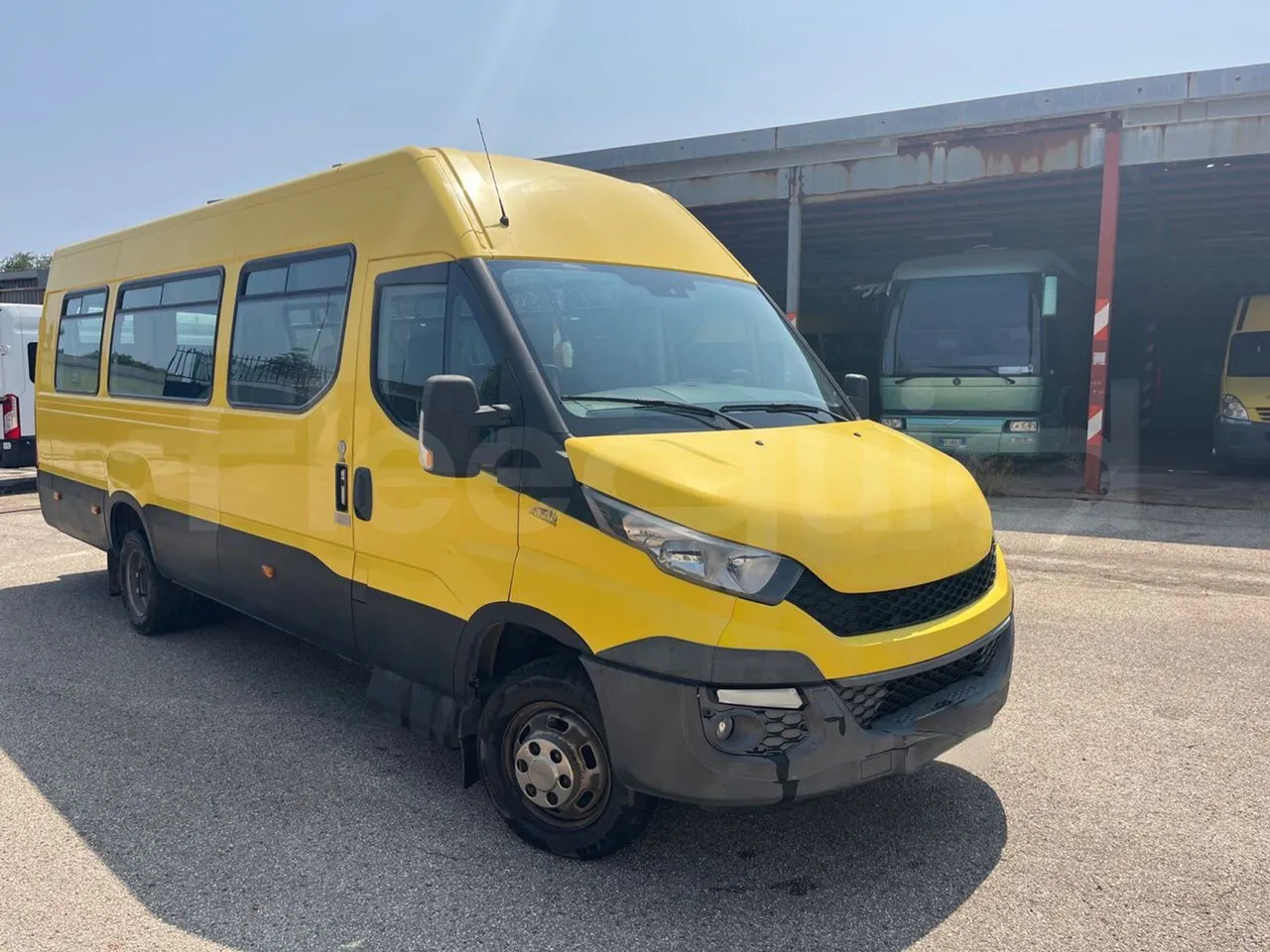 Iveco Daily - Školski autobus: slika 1 Iveco Daily - Školski autobus: slika 1