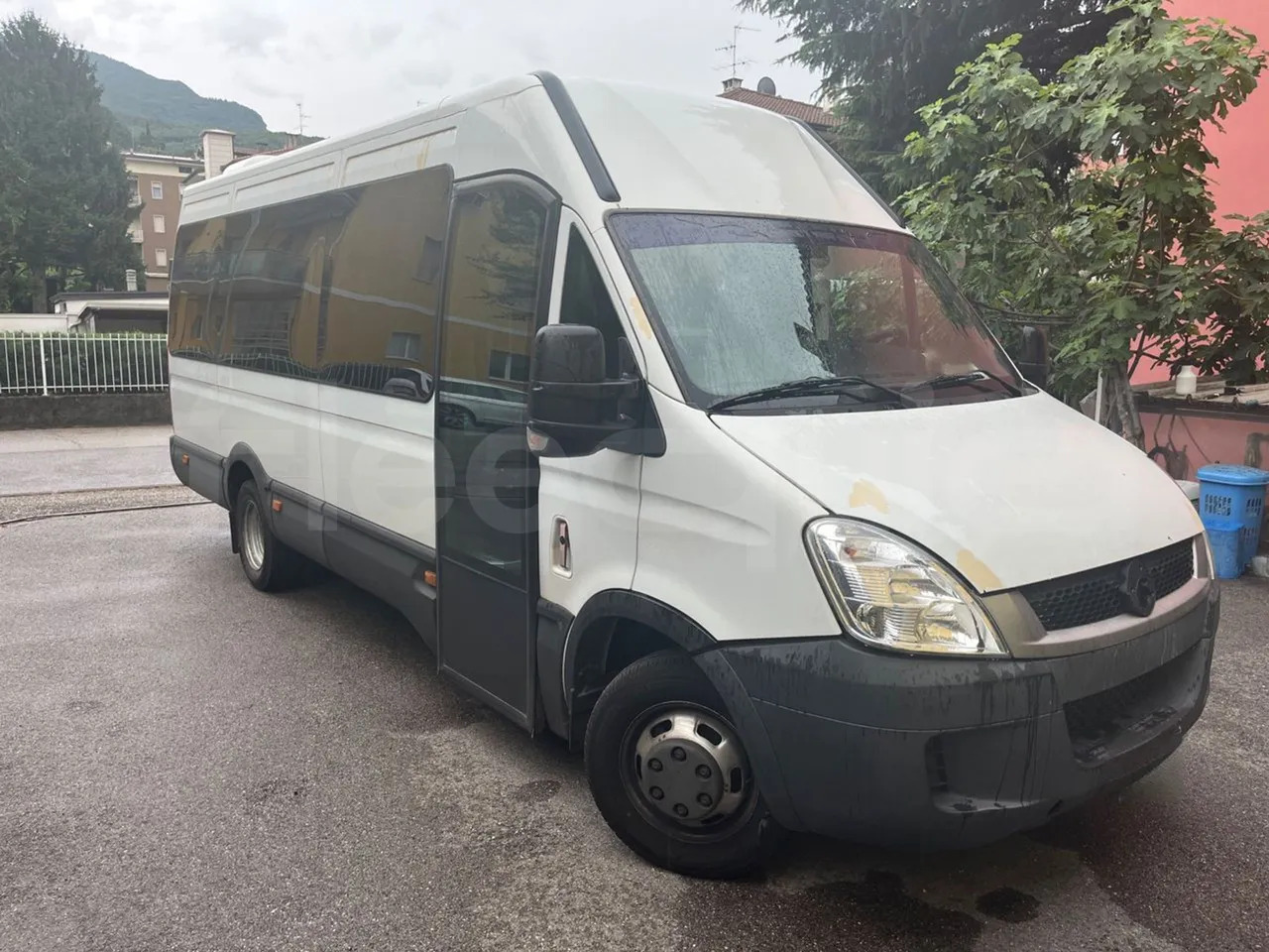 Iveco Daily - Minibus, Putnički kombi: slika 1 Iveco Daily - Minibus, Putnički kombi: slika 1