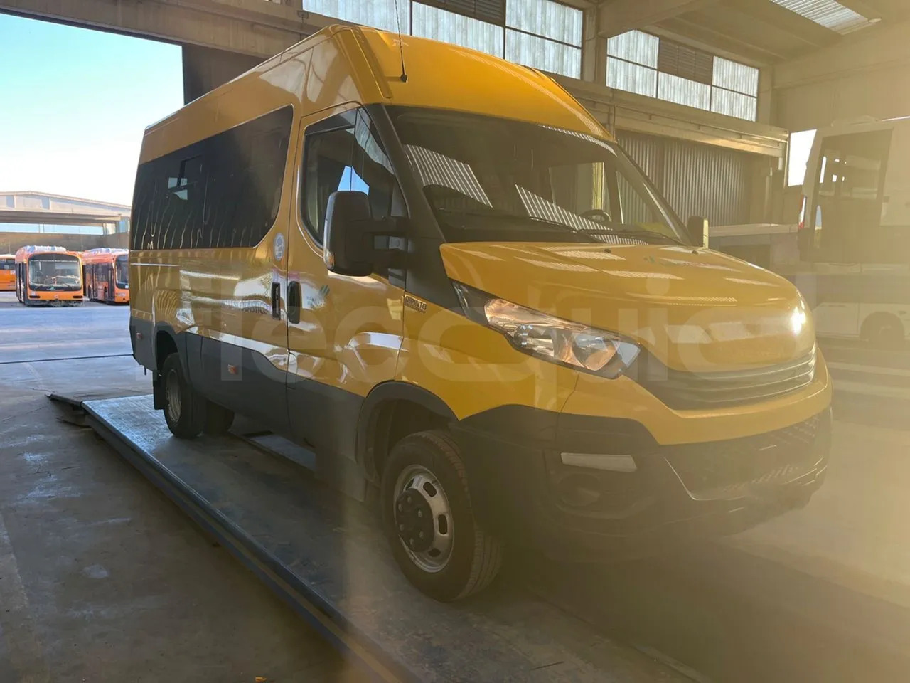 Iveco Daily - Školski autobus: slika 1 Iveco Daily - Školski autobus: slika 1
