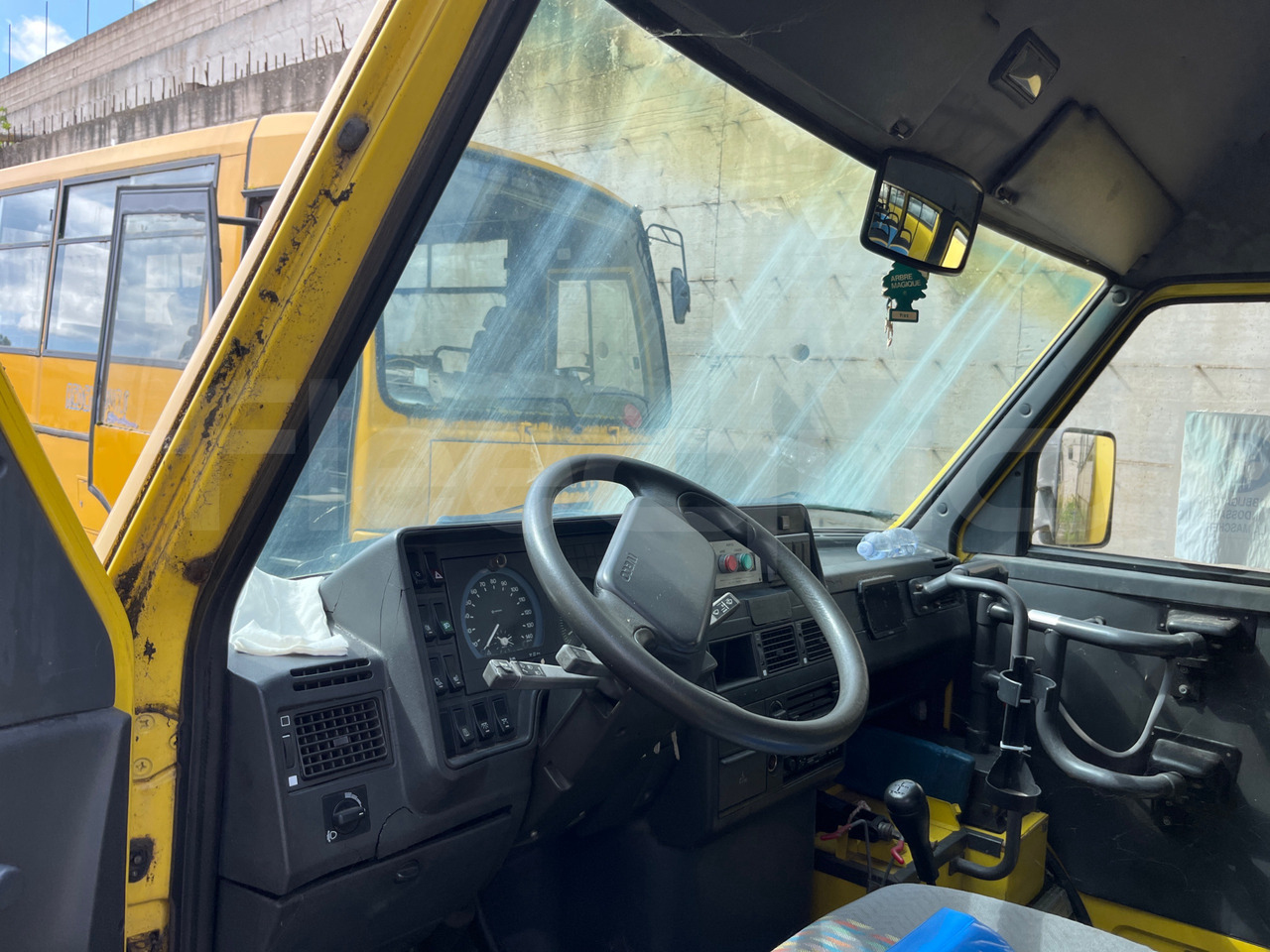 Iveco Turbo Daily - Školski autobus: slika 5 Iveco Turbo Daily - Školski autobus: slika 5