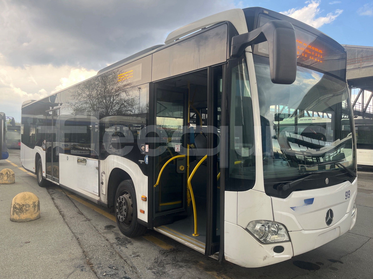 Mercedes-Benz Citaro - Gradski autobus: slika 1 Mercedes-Benz Citaro - Gradski autobus: slika 1