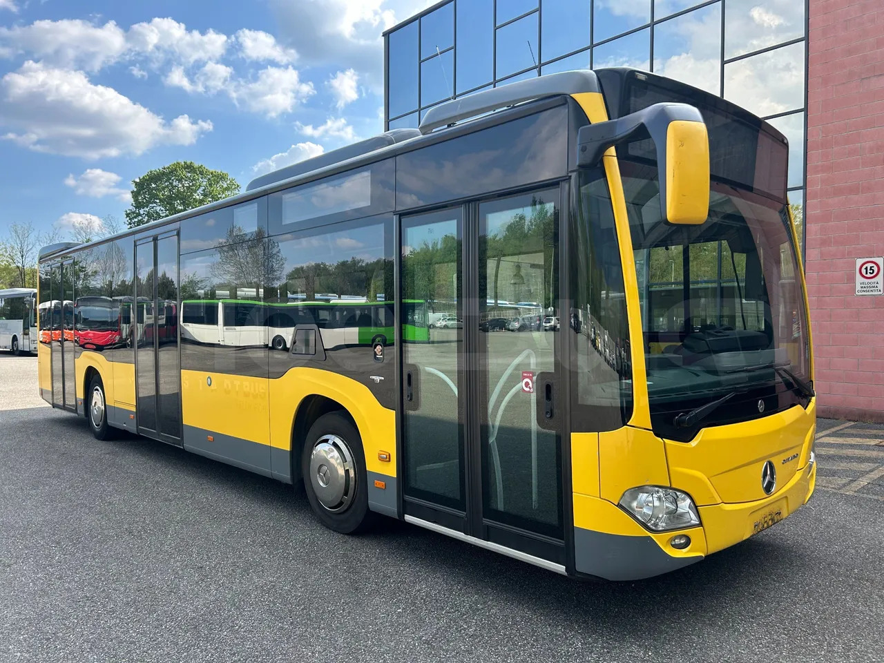 Mercedes-Benz Citaro - Gradski autobus: slika 1 Mercedes-Benz Citaro - Gradski autobus: slika 1