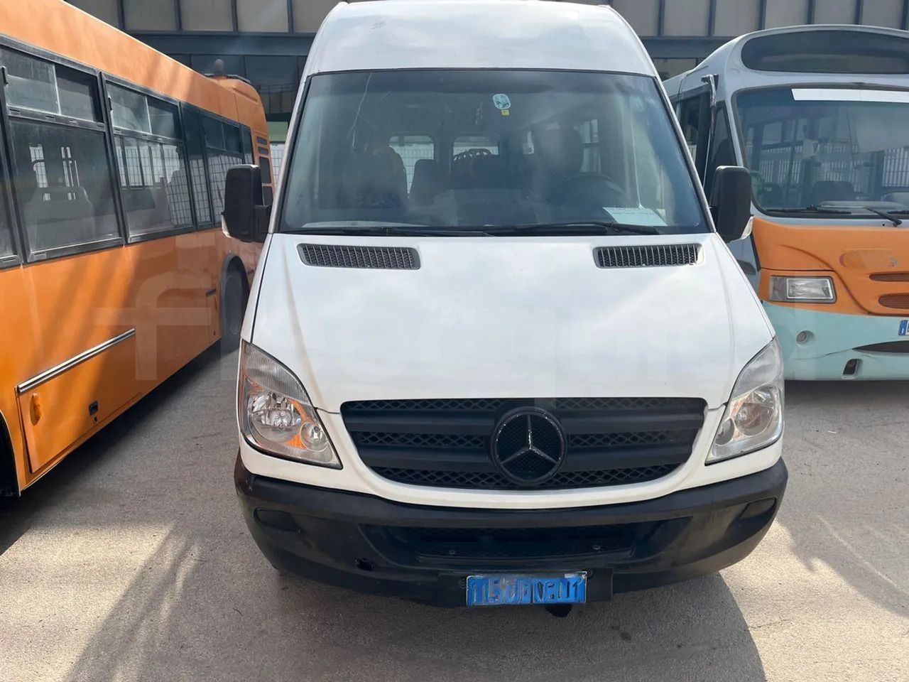 Mercedes-Benz Sprinter - Minibus, Putnički kombi: slika 2 Mercedes-Benz Sprinter - Minibus, Putnički kombi: slika 2