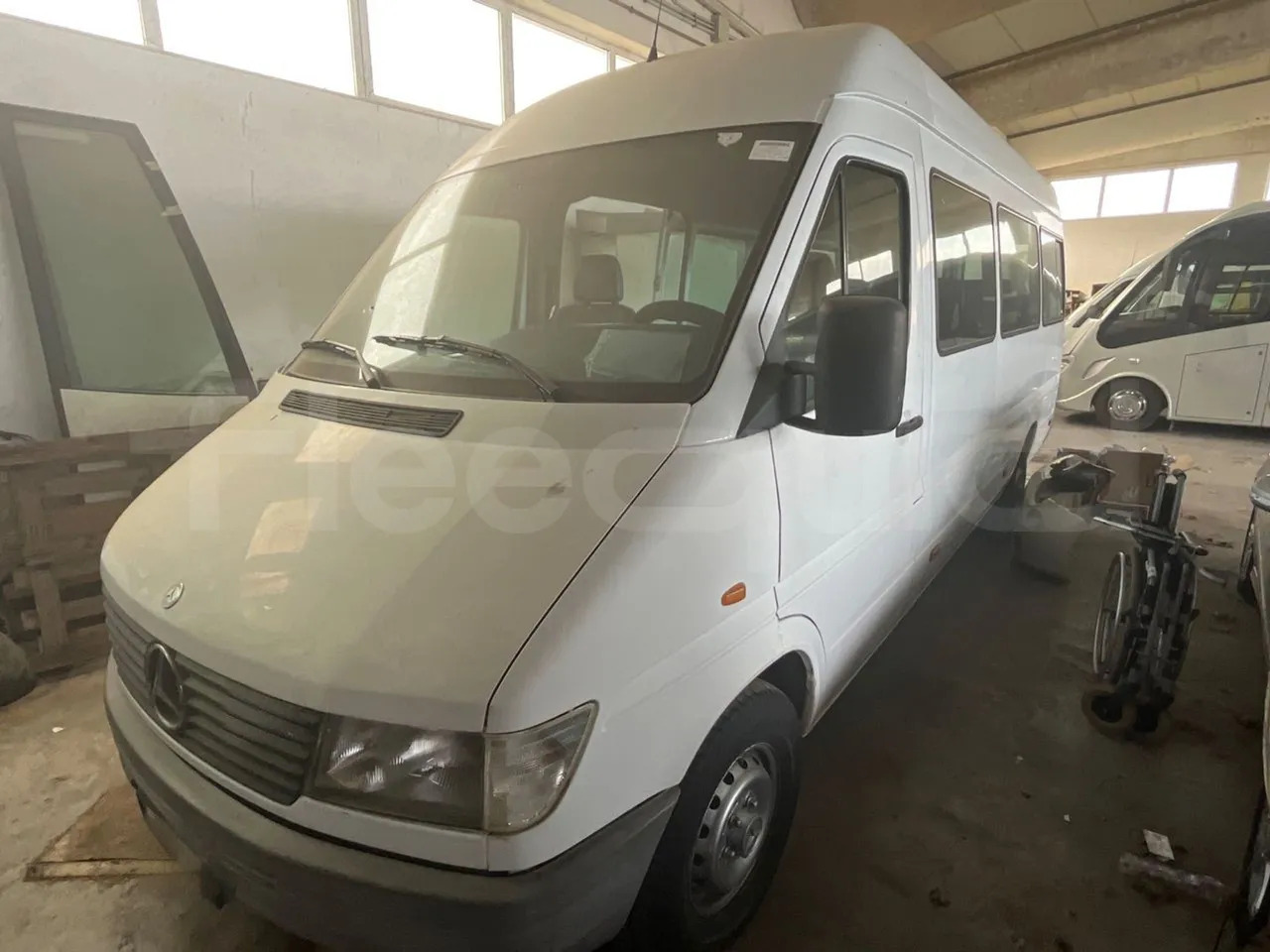 Mercedes-Benz Sprinter - Minibus, Putnički kombi: slika 4 Mercedes-Benz Sprinter - Minibus, Putnički kombi: slika 4