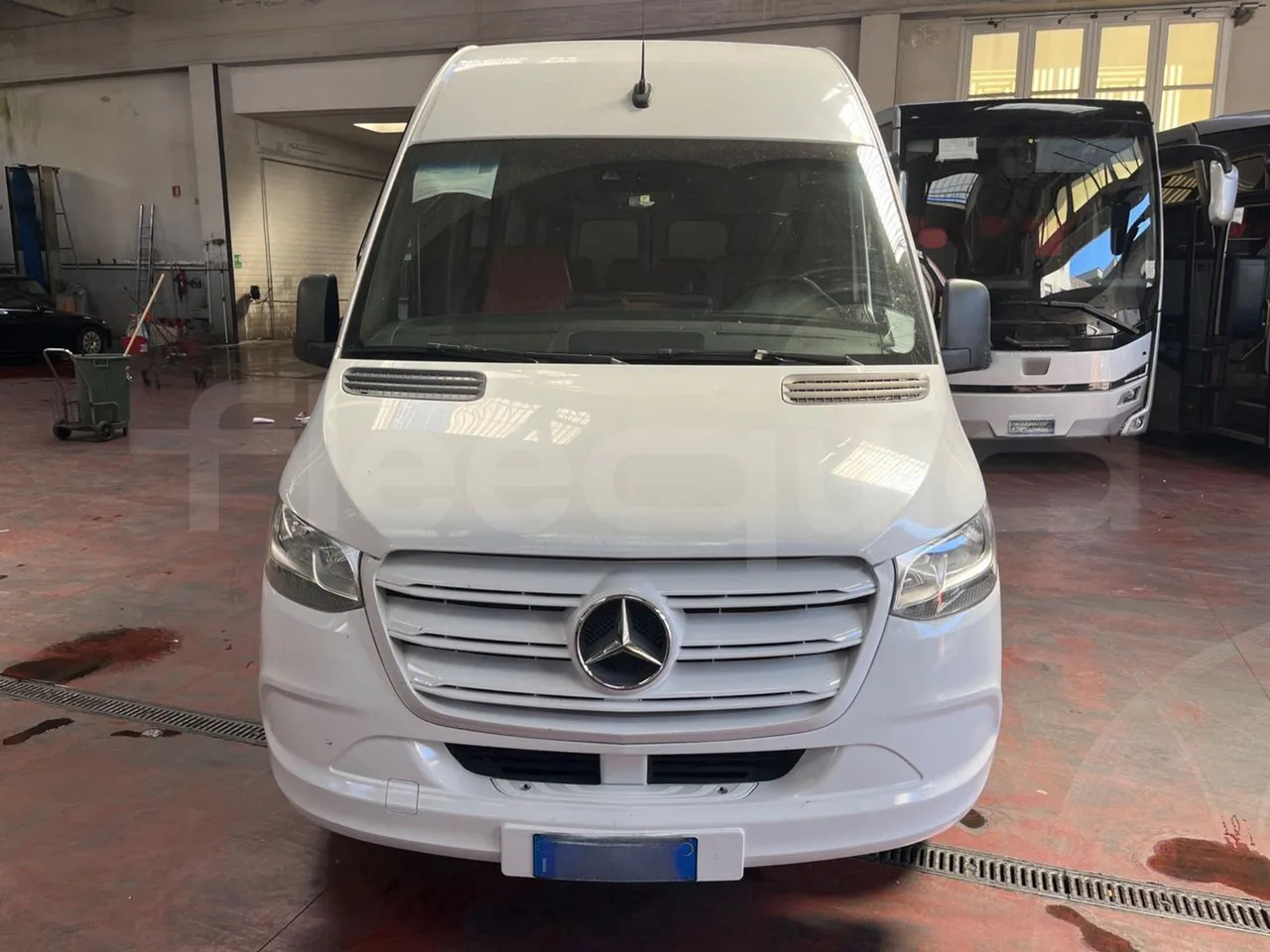 Mercedes-Benz Sprinter - Minibus, Putnički kombi: slika 2 Mercedes-Benz Sprinter - Minibus, Putnički kombi: slika 2